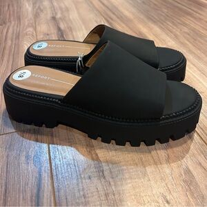 Report Black Platform Slide Sandals Chunky Lug Sole Size 8.5